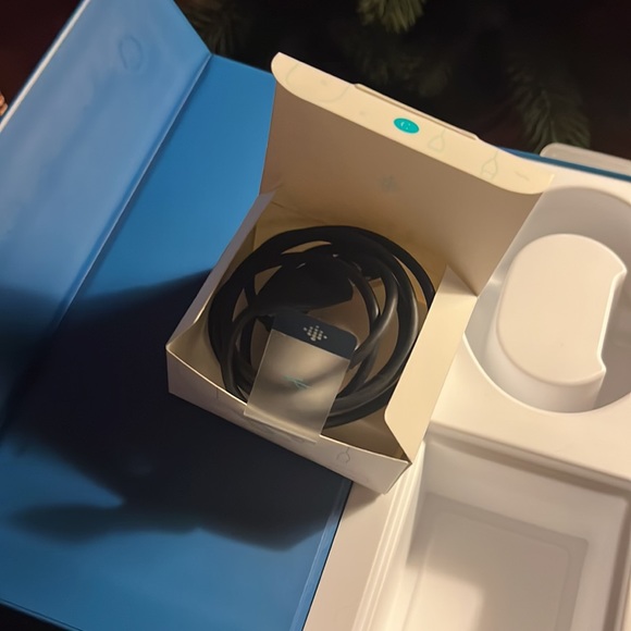 Fitbit blaze - good, used condition, two straps - Picture 3 of 11